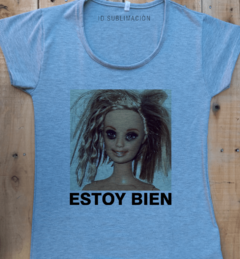 Remera de mujer Estoy bien Barbie en internet