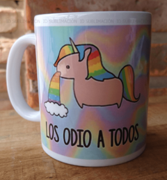 Taza los odio a todos Unicornio en internet