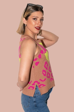 Imagen de MUSCULOSA PELICAN LATTE