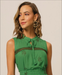 Blusa Crepe Bordado Viscose Verde - comprar online