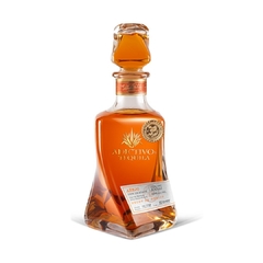 Tequila Adictivo Añejo