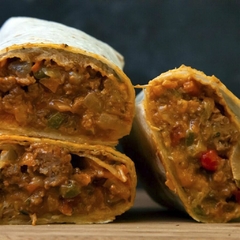 Burrito Carne, Vegetales y Cheddar - Burrito