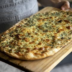 Pizza Espinaca y Provolone - Ifrozen