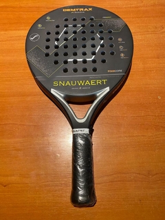 Paleta de padel Snauwaert Demtrax carbono