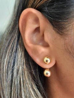 Brinco Ear Jacket Duplo de Bolas Banhado a Ouro