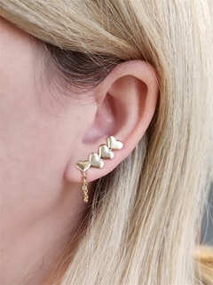 Brinco Ear Cuff Três Corações Banhado a Ouro na internet