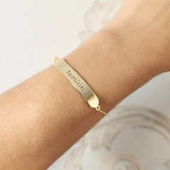 Pulseira Plaquinha Palavra Banhada a Ouro - comprar online