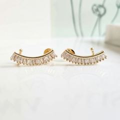 Ear Cuff Cravejado Baguete Aurea Banhado a Ouro