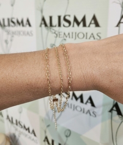 Pulseira Três Correntes Banhada a Ouro - comprar online