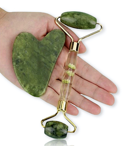 RODILLO FACIAL JADE DOBLE ACCIÓN + PIEDRA GUA SHA (PACK 2U) CUARZO DE FLORES en internet