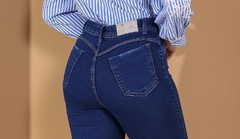 Calça Skninner DonaTela - carneiros Jeans