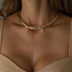 Choker Trança na internet