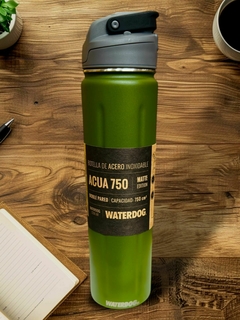 Botella 750 Waterdog VERDE