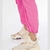 calça feminina rosa com regulagens, elástico e bolsos confortável da marca alto giro