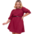 Vestido feminino plus size na cor vinho, com mangas bufantes e cinto na cintura.