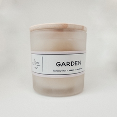 GARDEN - Vela Aromática de rosas 200g