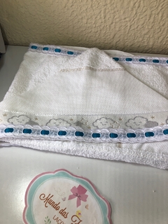 Kit de toalha branco e azul - Mundo das Fadas Laços