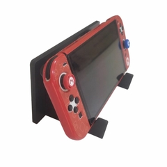 SUPORTE DE MESA VIDEO GAME PORTATIL NINTENDO EM MDF PERSONALIZAVEL - Infinity Laser