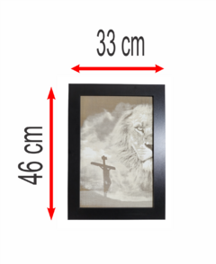 QUADRO JESUS NA CRUZ COM LEAO EM MDF 33X46 - comprar online