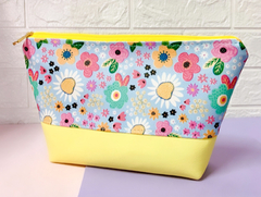 Necessaire Liz - Linha e Flor Ateliê