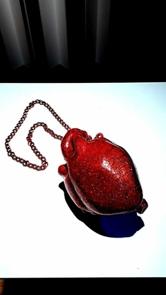 Heart Clutch en internet