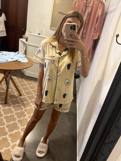 pijama avocado amarelo na internet