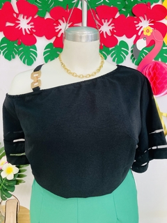 Blusa Casual Holgada cuello asimetrico de un tirantre con eslabones - comprar en línea