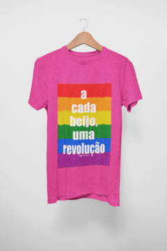 A cada beijo, uma revolução - comprar online