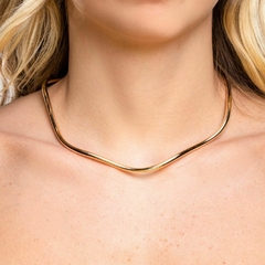 COLAR CHOKER ARO ONDULADO ORGÂNICO BANHADO A OURO