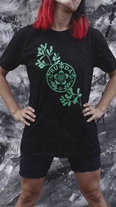 REMERA RUDA - EMO - comprar online