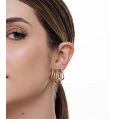 Brinco Ear Cuff Zircônias - comprar online