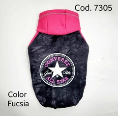 Buzo fucsia con mangas y capucha talles 35, 40, 45, 50, 55, 60 y 65