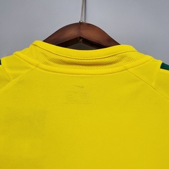 Imagem do Camisa Seleção Brasileira Retrô 2002 Torcedor Nike Masculino - Amarela