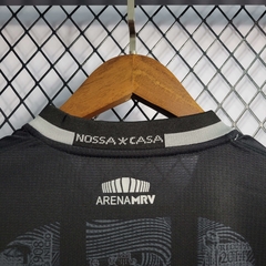 Camisa Atlético Mineiro Manto da Massa 22/23 Torcedor Masculina - Preta - comprar online