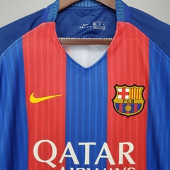 Camisa Barcelona Retrô 16/17 Torcedor Nike Masculino - Azul e Vermelho na internet