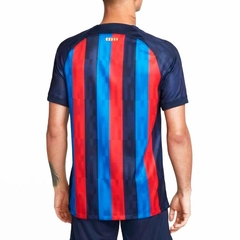 Camisa Barcelona I 22/23 Torcedor Nike Masculina - Vermelha e Azul - comprar online