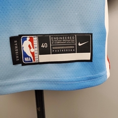 Imagem do Regata Brooklyn Nets Azul e Vermelho - Nike - Masculina