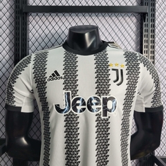 Camisa Juventus I 22/23 Jogador Adidas Masculina - Preta e Branco - comprar online