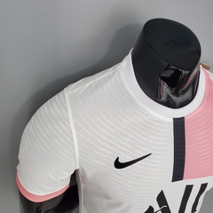 Camisa PSG 2 21/22 Jogador Nike Masculino - Rosa e Branco - comprar online