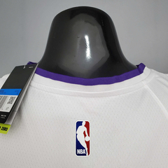 Regata Los Angeles Lakers Branca - Nike - Masculina na internet