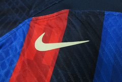 Camisa Barcelona I 22/23 Jogador Nike Masculina - Vermelha e Azul na internet