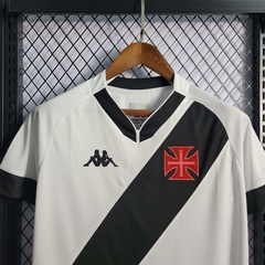 Camisa Vasco da Gama II 22/23 Torcedor Kappa Masculino - Branca e Preto - Lux Esports - Camisas de Futebol