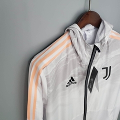 Jaqueta Corta Vento Juventus 21/22 - Masculina - Branco na internet