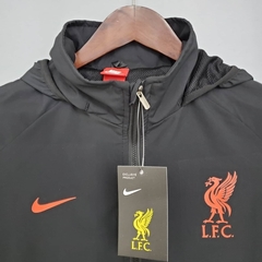 Jaqueta Corta Vento Liverpool 21/22 - Masculina - Preto - Lux Esports - Camisas de Futebol