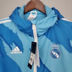 Jaqueta Corta Vento Real Madrid - Masculina - Azul Claro - Lux Esports - Camisas de Futebol