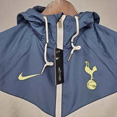 Jaqueta Corta Vento Tottenham 21/22 - Masculina - Branco e Azul - Lux Esports - Camisas de Futebol