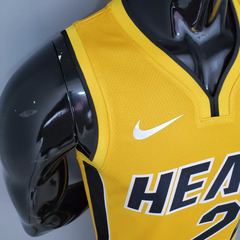 Regata Miami Heat Amarelo - Nike - Masculina na internet