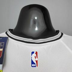 Regata San Antonio Spurs Branca - Nike - Masculina na internet