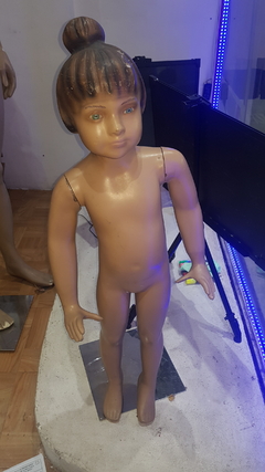 maniquie niña