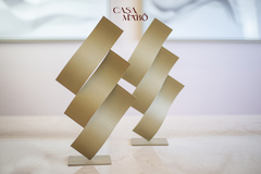 Escultura Em Metal Ondas Fendi - CASA MABÔ